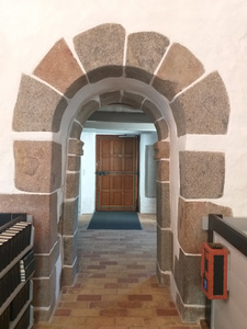 Indgangsdør Beder Kirke