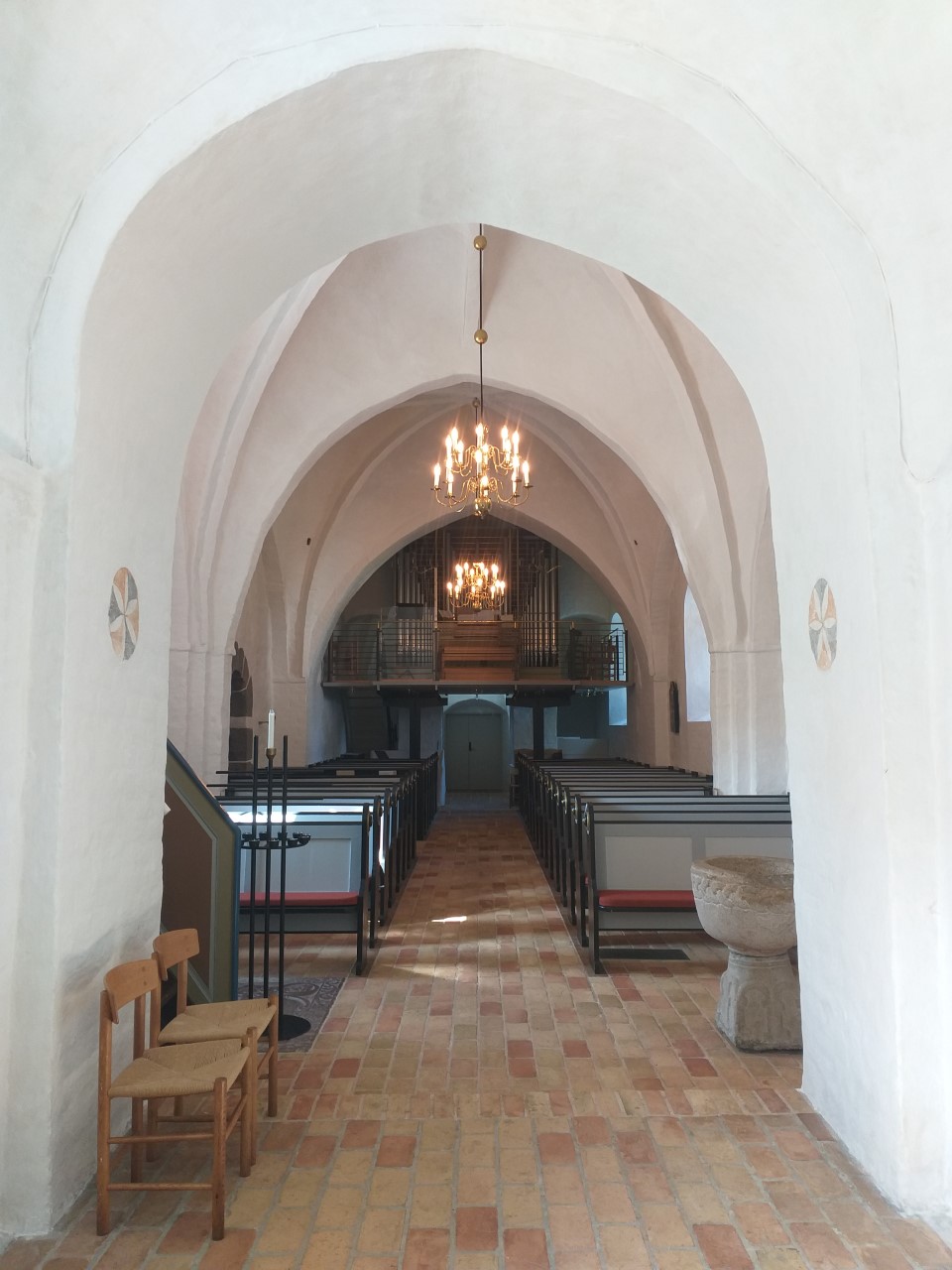 orgel og pulpitur Beder Kirke